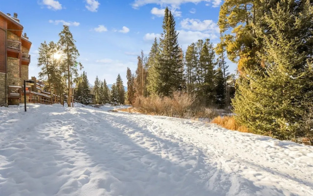 Pine Ridge 11e 2 Bedroom Condo