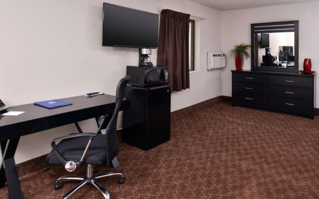 Cottonwood Inn and Conference Center