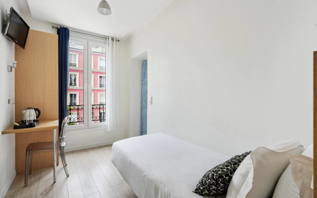 Hotel Le National Clichy Paris