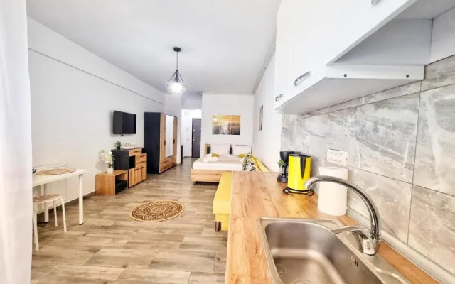 Seven Eleven Luxury Apartment