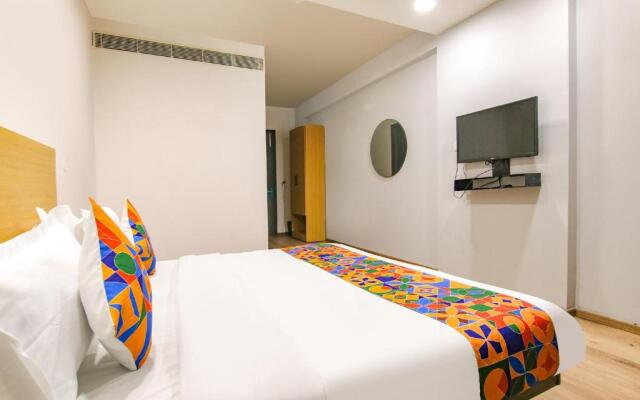 Fabhotel Elite 39