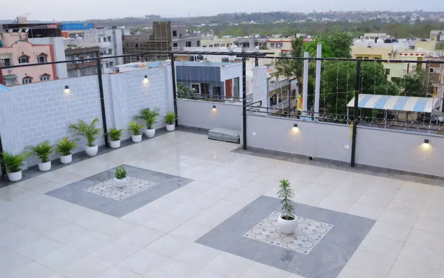 Hotel Krishna Pride