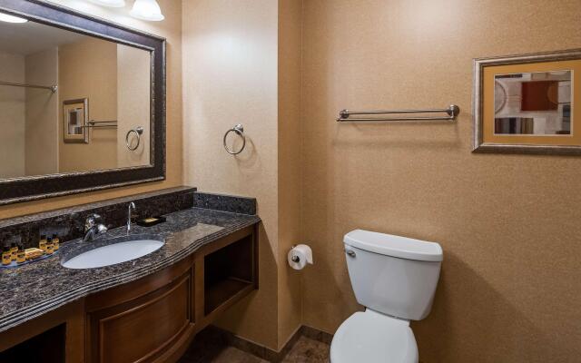 Best Western Plus North Canton Inn & Suites