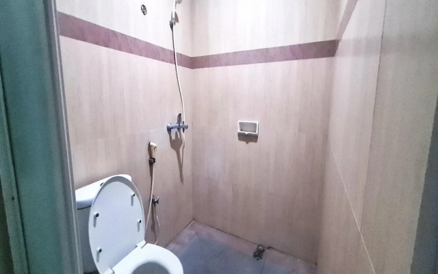 OYO 91327 Residence 38