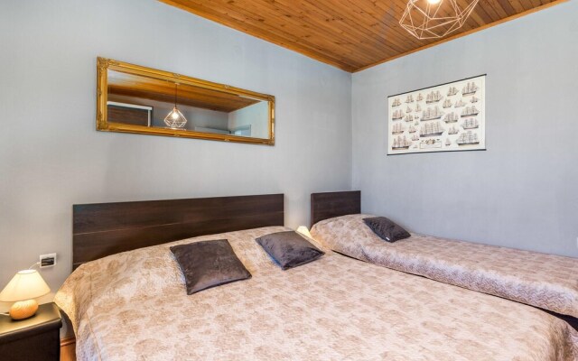 Nice Home in Karlobag With Wifi and 2 Bedrooms