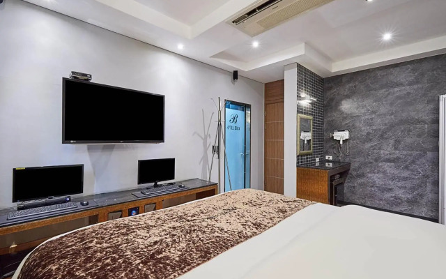 Blixx Hotel