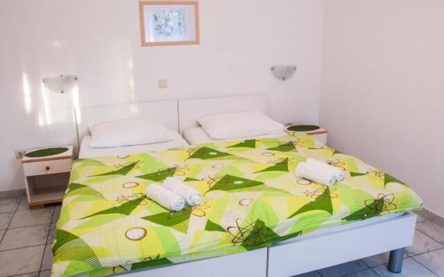 Apartments ErikaS - 100m from sea