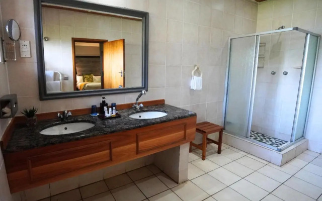 Coach House Hotel & Spa