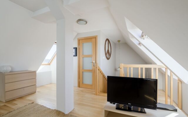 Royal Apartments - Center