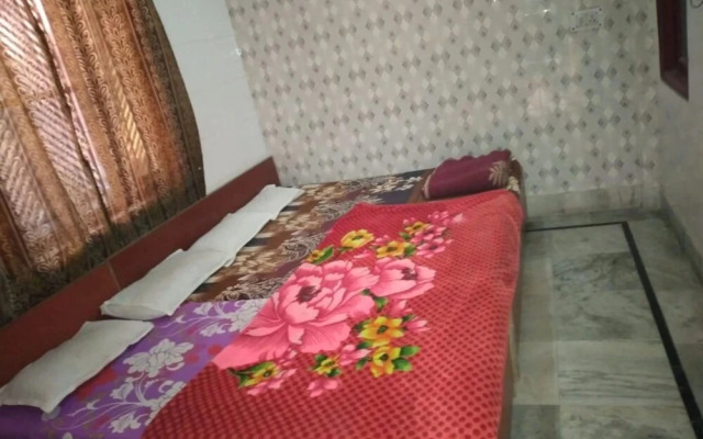 Harihar Guest House Haridwar by Goroomgo