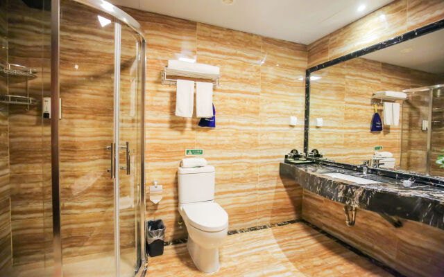 New Knight Royal Hotel Airport and International Resort