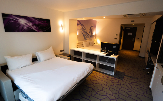 B&B HOTEL Mons Centre