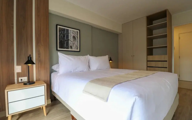 w Grandiose 2BR w Great Balcony in Miraflores