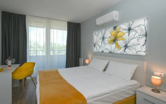 Lelle Hotel