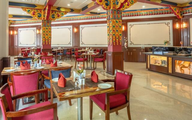 Hotel Gyalpo Residency - A Mountain View Luxury Hotel in Leh