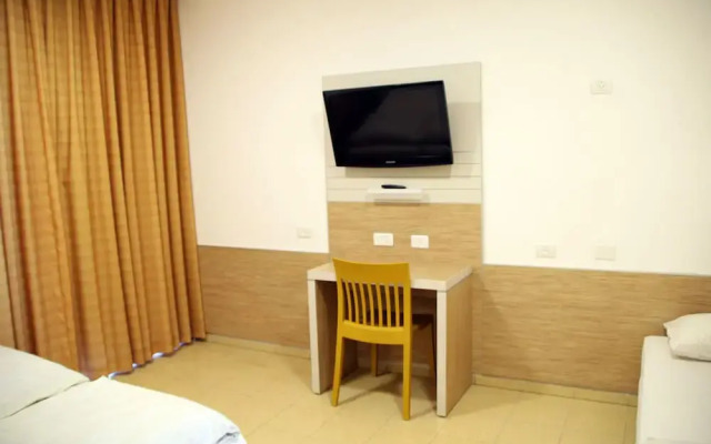 HI Masada Hostel