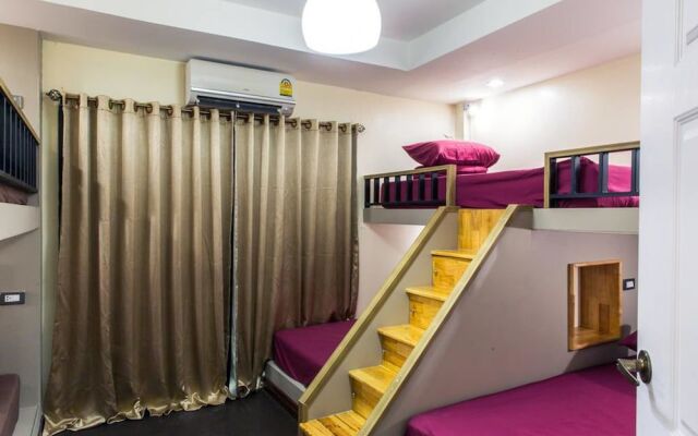 Sleep Lizm Hostel - Adults Only