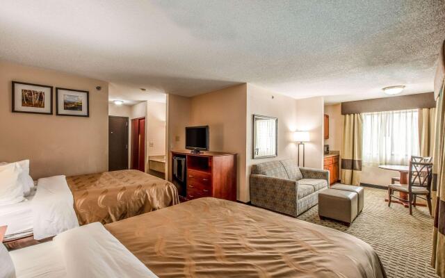 Country Inn & Suites by Radisson, Muskegon, MI