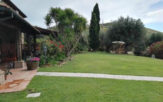 Casale Farnesiana B&B