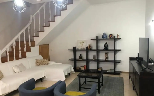 Spacious, Garden, and Private Parking