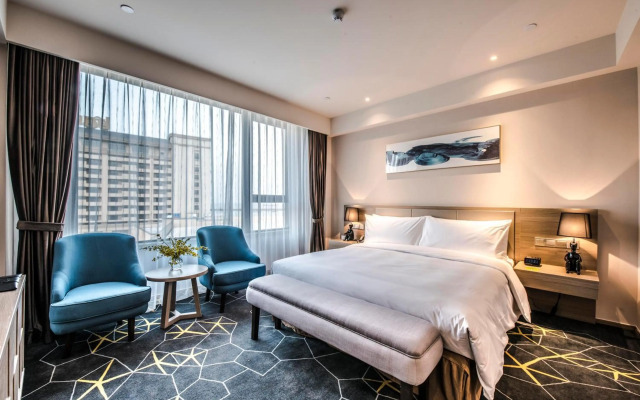 Q-Box Hotel Shanghai Sanjiagang