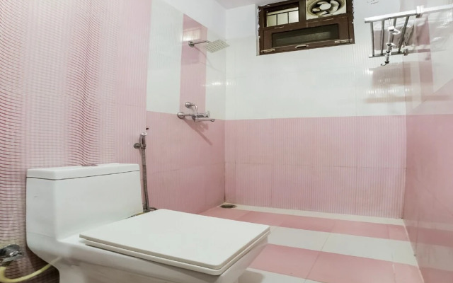 Hotel Royal Palace Inn By OYO Rooms