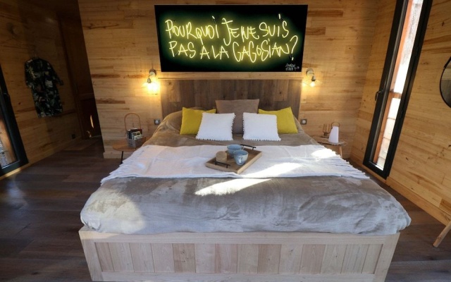 Loire Valley Lodges - Hotel