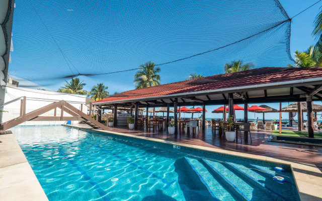 Ramada Suites by Wyndham Wailoaloa Beach Fiji Hotel
