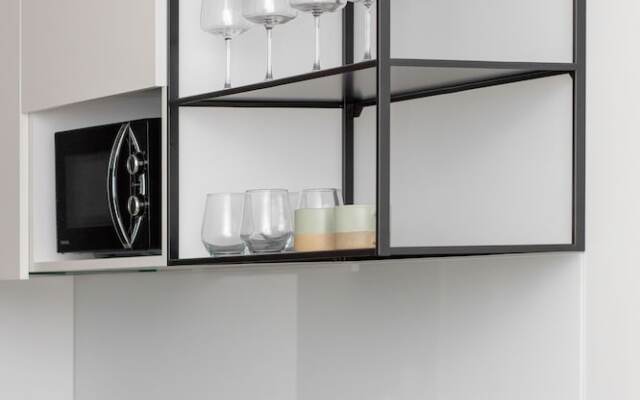 Modern Studio in the Centre by Renters