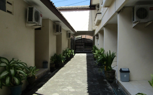 Hotel Family Syariah 1 by ZUZU