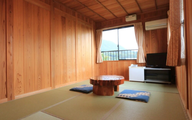 Minshuku Yakusugi-sou – Guest Rooms – Yakushima