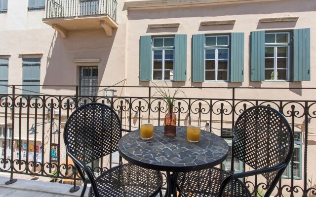 Minaret Suites & Apartments