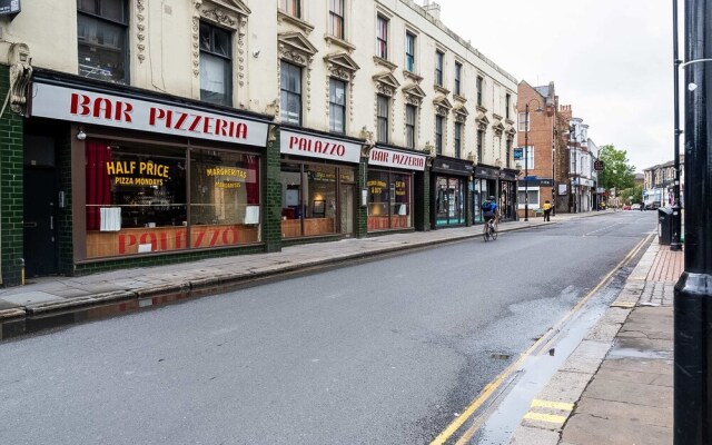 Crystal Palace Residence I