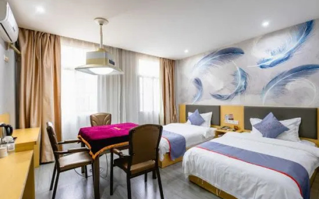 金太阳精品酒店(莲塘二中柏岗地铁站店)