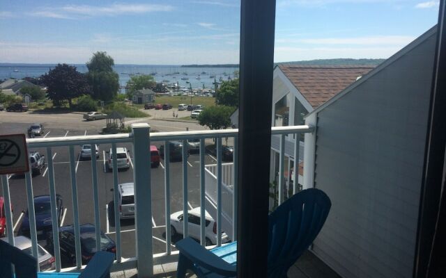 Harborline Hotel