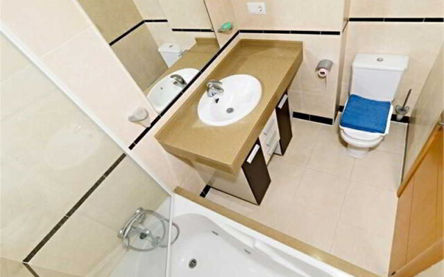 Apartamentos Almadraba VyB