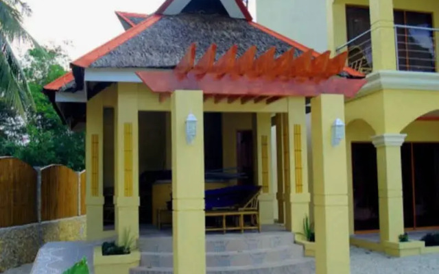 Cabaling Beach Resort