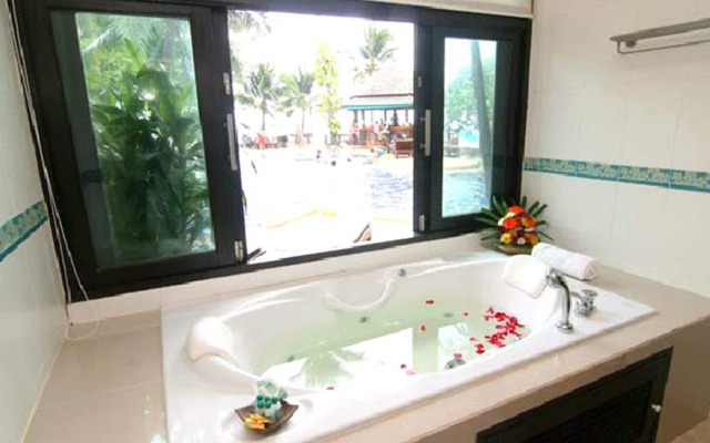 Sand Sea Beach Resort