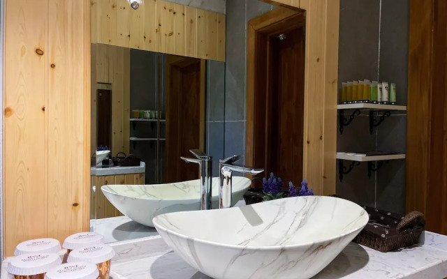 Resort World Terelj Hotel