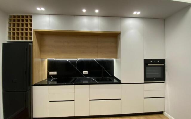 8th Floor Luxury Apartament Tirana