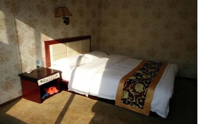 Huayu Business Hotel