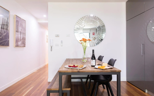 Experience Port Melbourne