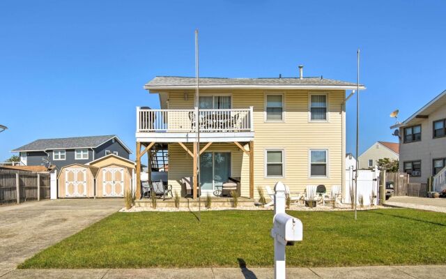 Coastal Brigantine Retreat - Walk to Beach!