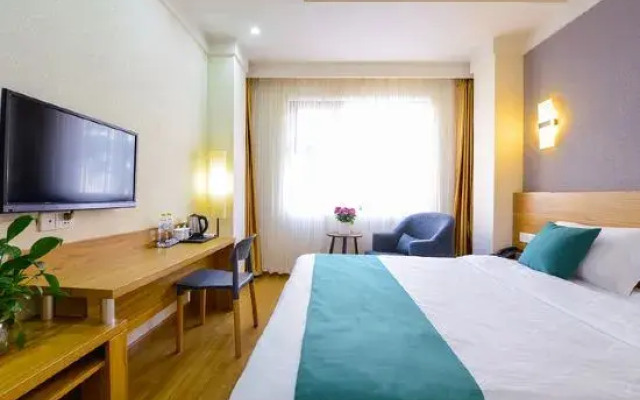 Xinzheng Taialleju Hotel