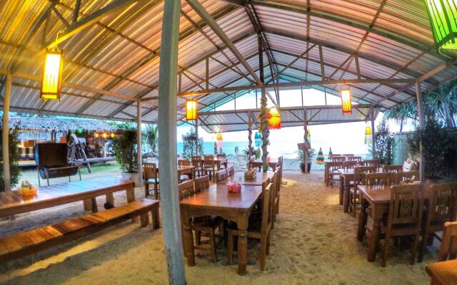 Lanta Mermaid Beachfront Resort