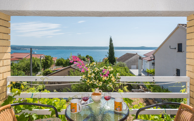 Orange Apartment Sea View