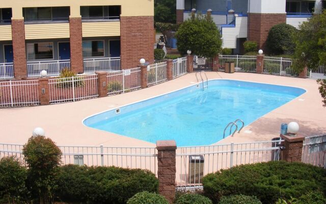 Magnuson Hotel Virginia Beach
