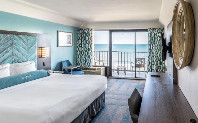 Crystal Coast Oceanfront Hotel