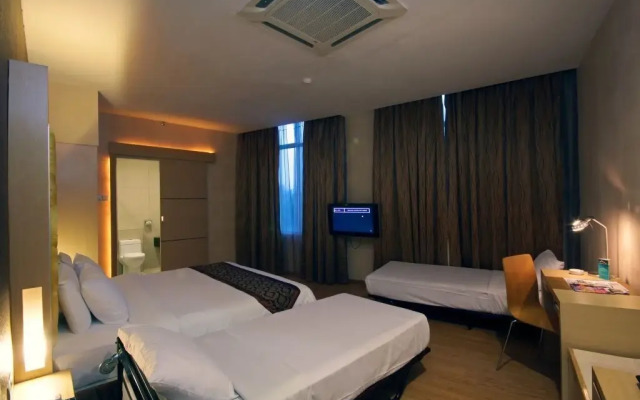 Courtyard Hotel @ 1Borneo