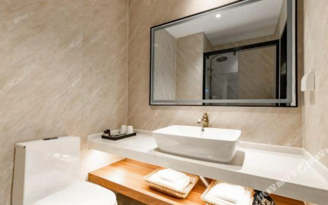 Aifeel Hotel (Hefei High-tech Zone Xiangzhang Avenue Jingui Subway Station)